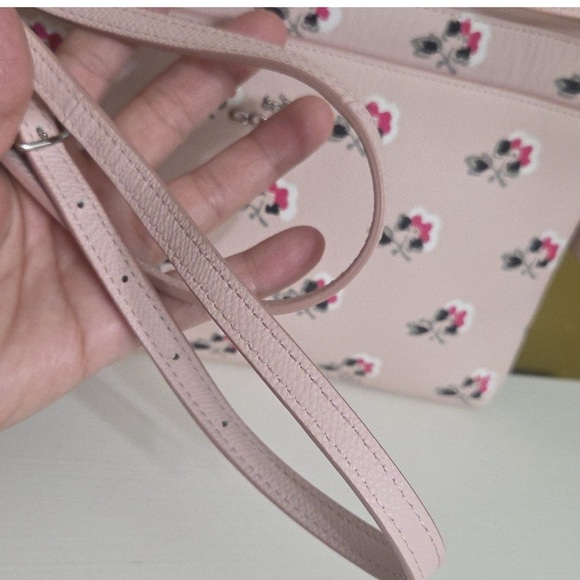 Coach Pink Floral Cross Grain FloralCrossbody Bag EUC - Picture 10 of 10